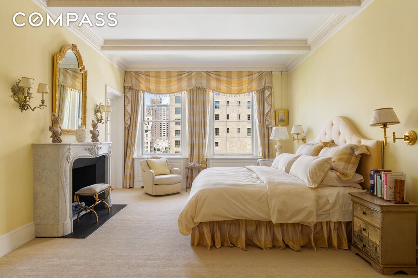 Perched on a coveted high-floor C line at 14 East 75th Street - photo 3