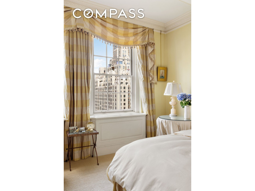 Perched on a coveted high-floor C line at 14 East 75th Street - photo 4