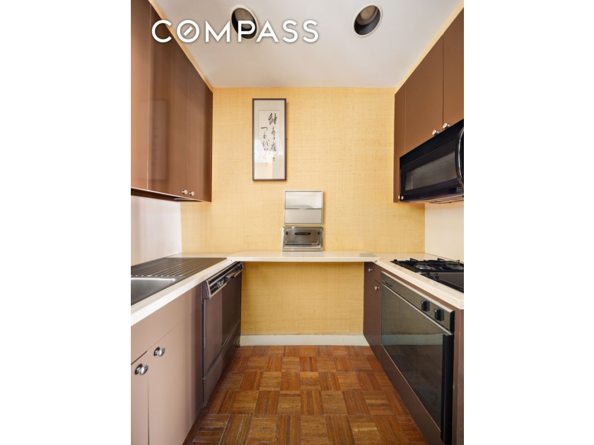 Perched on a coveted high-floor C line at 14 East 75th Street - photo 9
