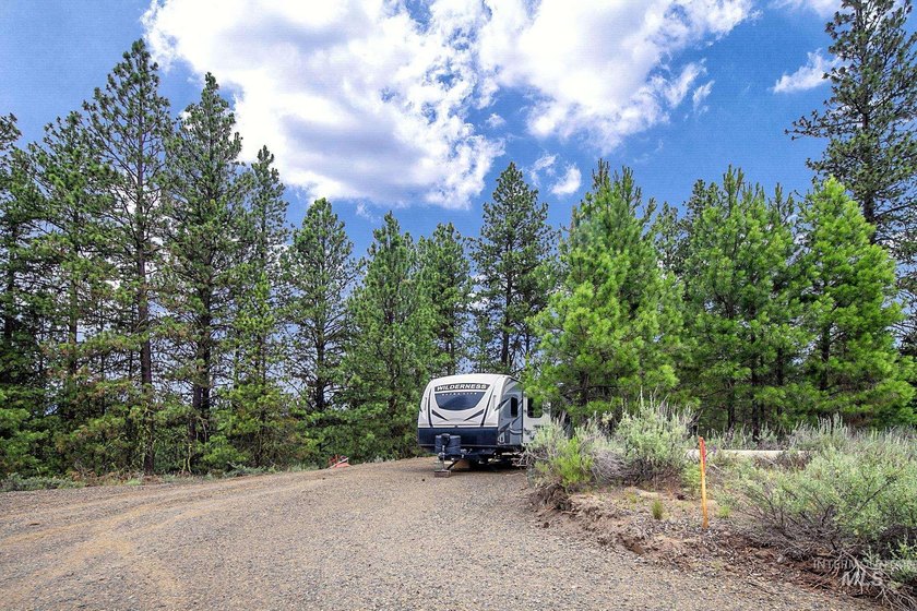 Looking for an exceptional mountain setting to create lasting - photo 4