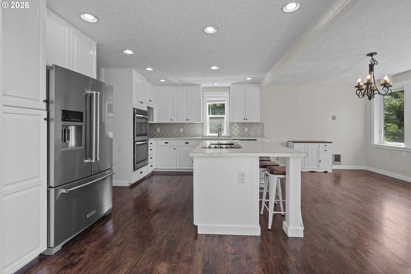 4 bed, 2.5-bath home offering 2,386 sq ft of thoughtfully - photo 12