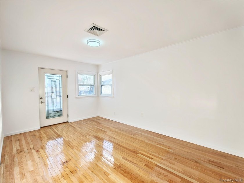 Beautifully renovated detached single-family home located in the - photo 20