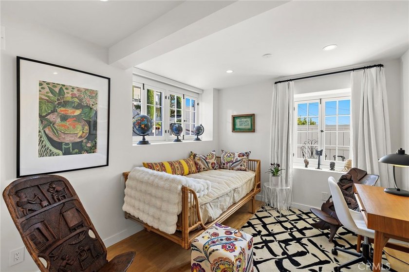 Nestled in one of Laguna Beach's most sought-after neighborhoods - photo 22