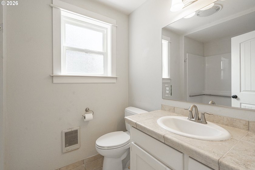 4 bed, 2.5-bath home offering 2,386 sq ft of thoughtfully - photo 32