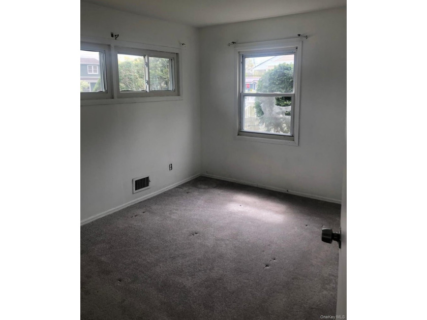 Home on Huge Parcel of Land with a Big Back Yard? Check!, Near - photo 4