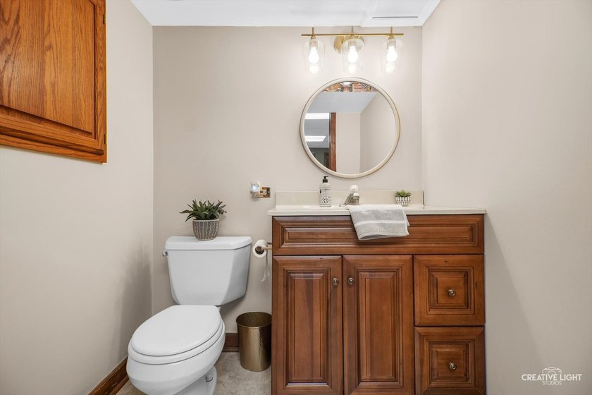 Tucked within the prestigious Royal Fox community, this - photo 16