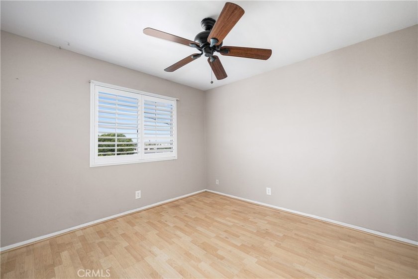 Welcome to Unit 311 at Pars Plaza, a beautifully maintained - photo 29