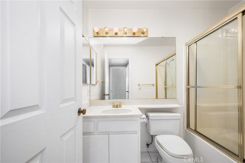 Welcome to Unit 311 at Pars Plaza, a beautifully maintained - photo 32