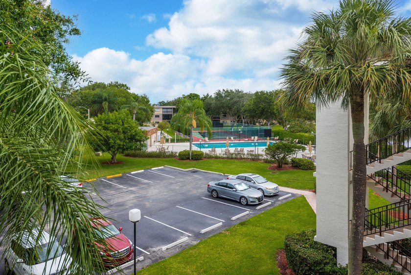 Experience the pinnacle of lakeside luxury in this beautifully - photo 25