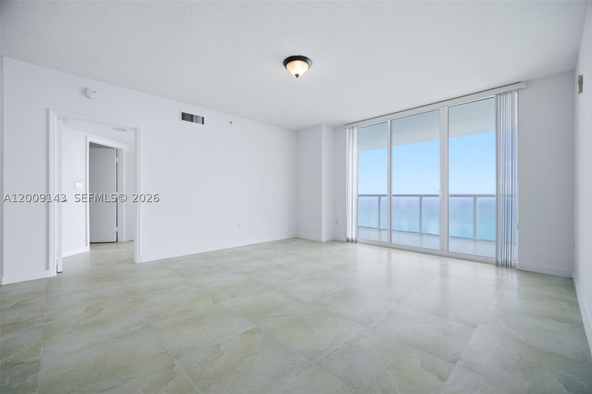 EXPERIENCE SKY-HIGH COASTAL LIVING FROM THE COVETED 38TH FLOOR - photo 11