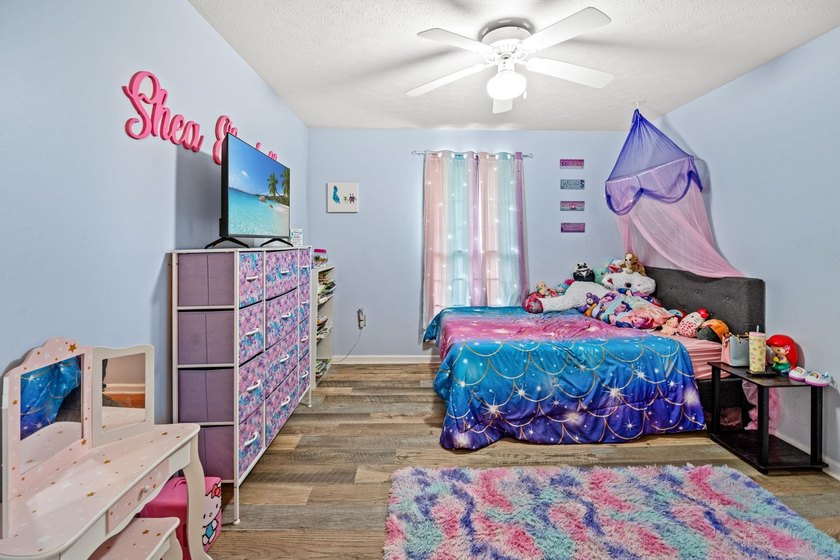 Custom built all-brick home, with a large private pool, on a - photo 21