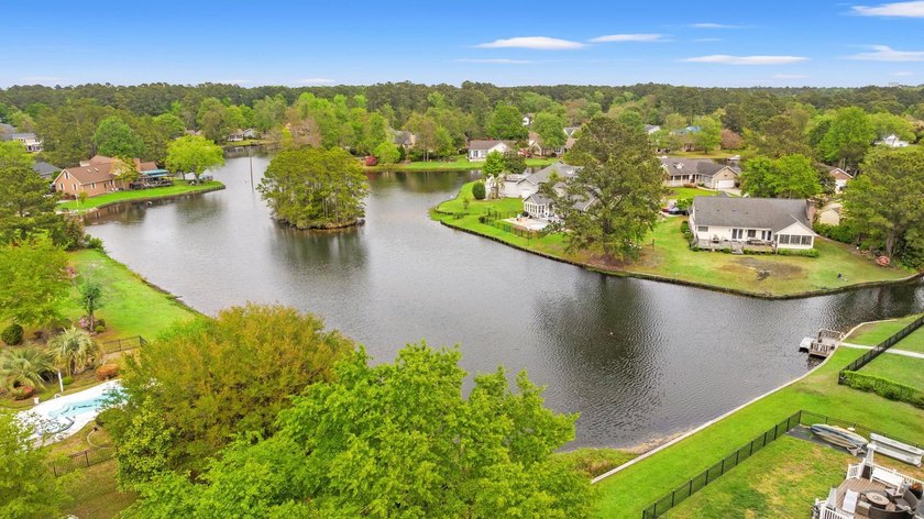 Custom built all-brick home, with a large private pool, on a - photo 48