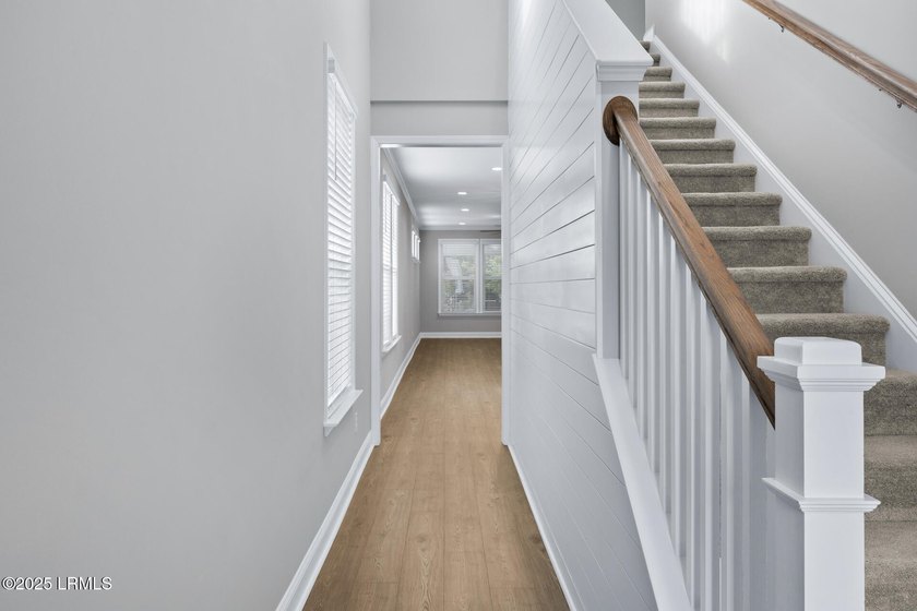Discover this like-new, upgraded Hallmark home in Sun City - photo 4