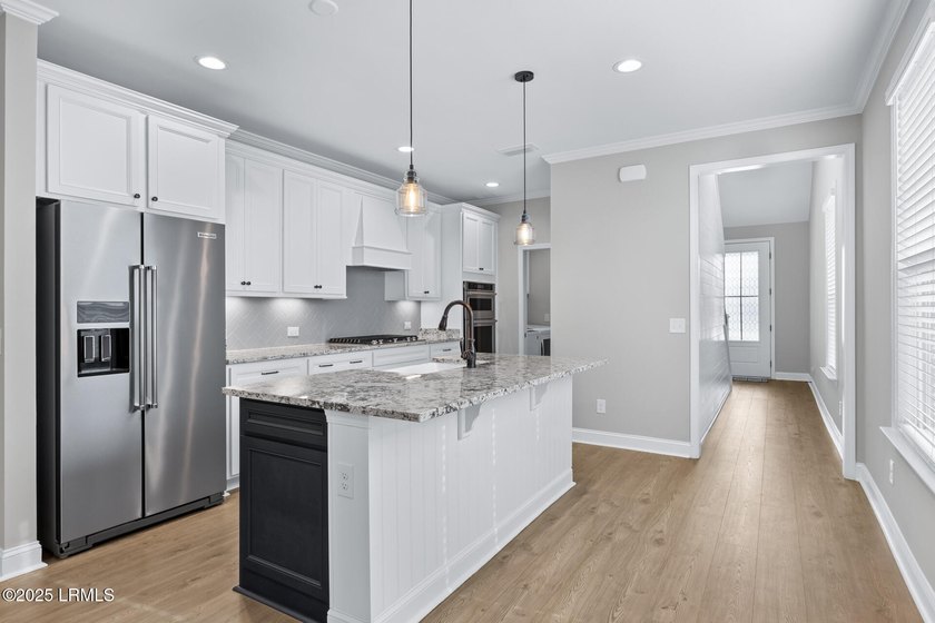 Discover this like-new, upgraded Hallmark home in Sun City - photo 6