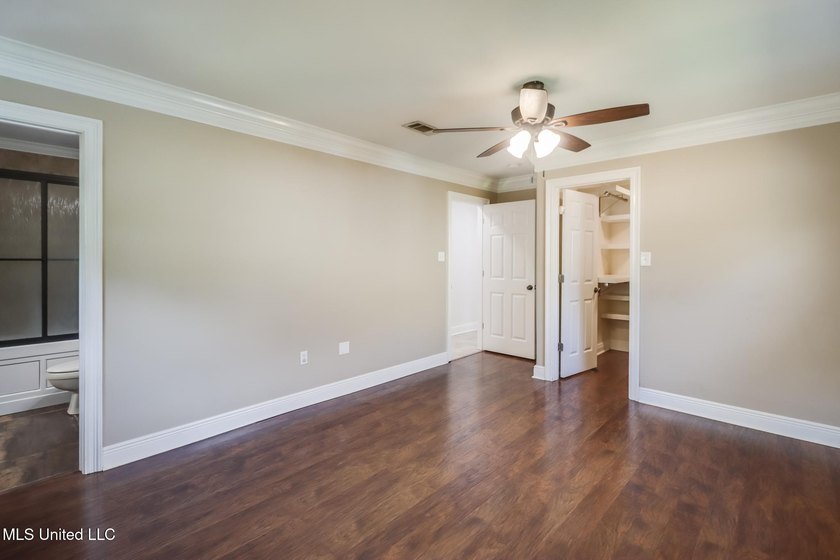Assumable 2.75% VA mortgage + Bayou View Schools-- great rate - photo 19