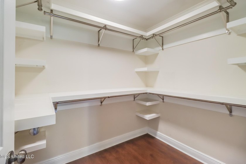 Assumable 2.75% VA mortgage + Bayou View Schools-- great rate - photo 20