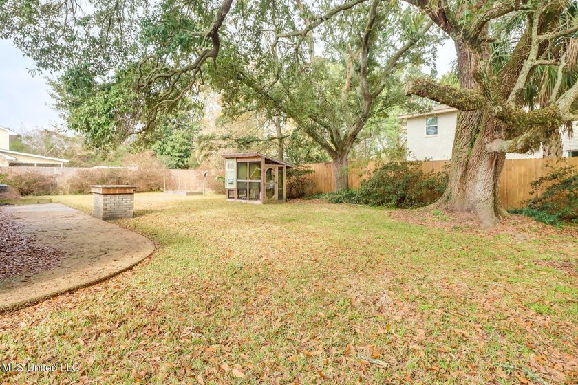 Assumable 2.75% VA mortgage + Bayou View Schools-- great rate - photo 23