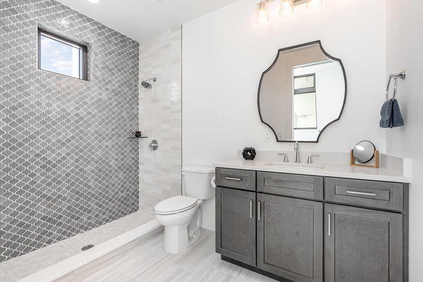 Seller motivated! Discover elevated ocean-to-river luxury- - photo 19