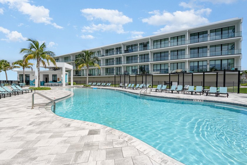 Seller motivated! Discover elevated ocean-to-river luxury- - photo 23