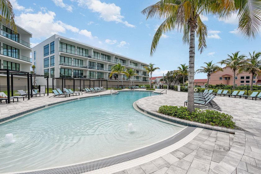 Seller motivated! Discover elevated ocean-to-river luxury- - photo 27