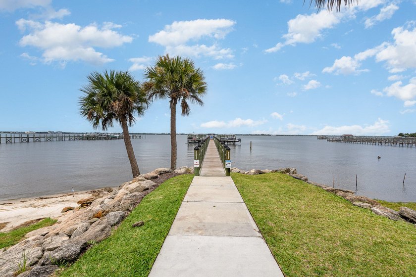 Seller motivated! Discover elevated ocean-to-river luxury- - photo 28