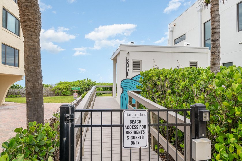 Seller motivated! Discover elevated ocean-to-river luxury- - photo 29