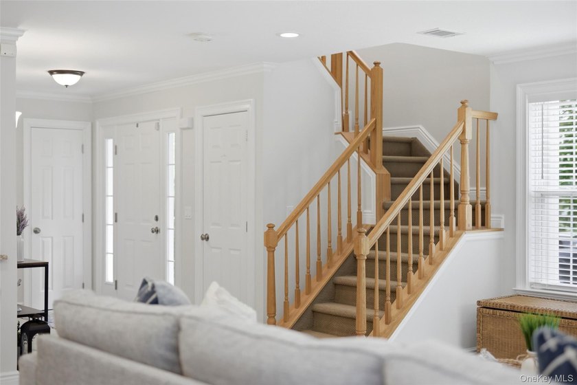 Welcome to 84 Erik Drive, a beautifully updated Devon end unit - photo 12