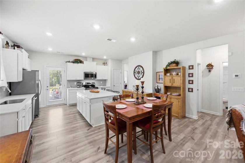 Welcome to this beautiful chiffon plan ranch home featuring an - photo 6