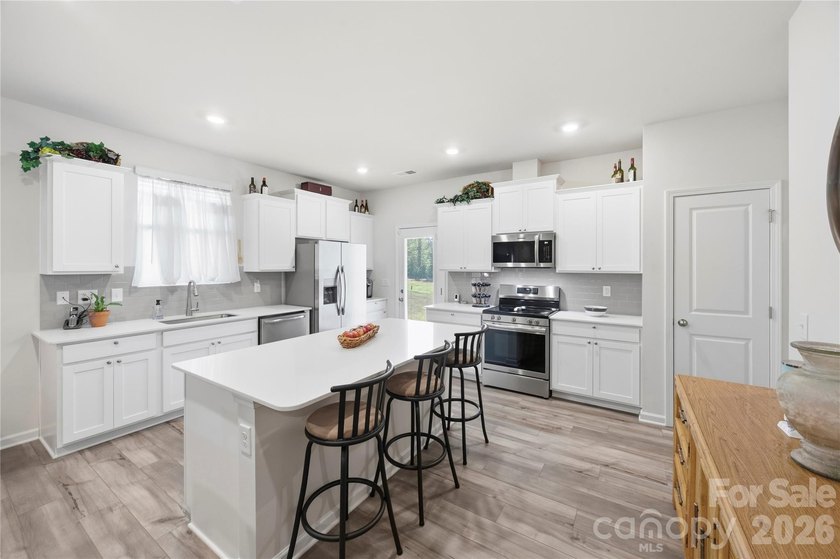Welcome to this beautiful chiffon plan ranch home featuring an - photo 8