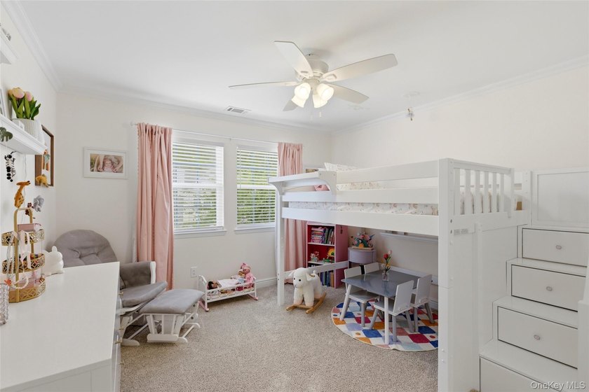 Welcome to 84 Erik Drive, a beautifully updated Devon end unit - photo 20