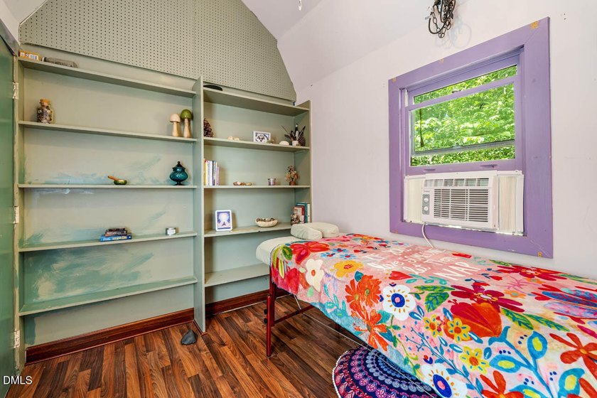 Magical treehouse retreat just minutes from downtown Pittsboro - photo 32