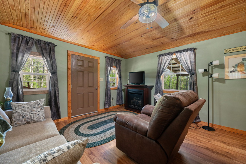 Unrestricted, Lakefront Tiny Home on 5.74 acres! - photo 13