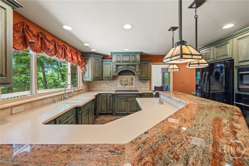 Nestled in the prestigious River Oaks community along the North - photo 20