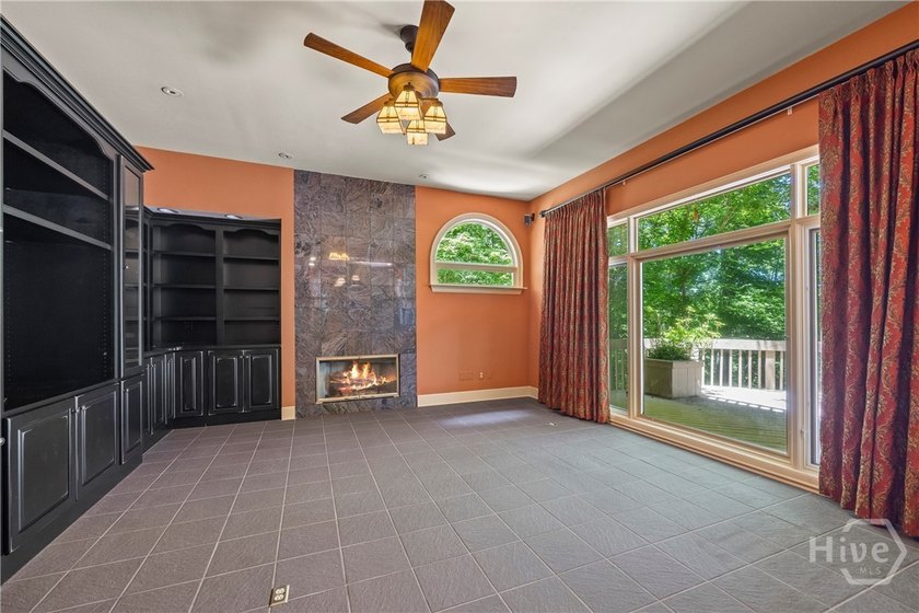 Nestled in the prestigious River Oaks community along the North - photo 30