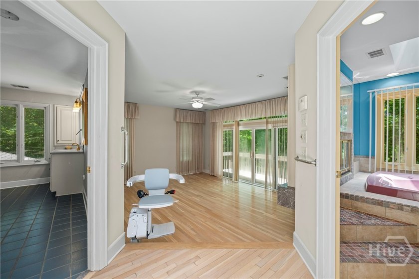 Nestled in the prestigious River Oaks community along the North - photo 44