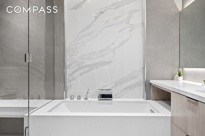 Welcome to this exceptional level of downtown living at 133 West - photo 11