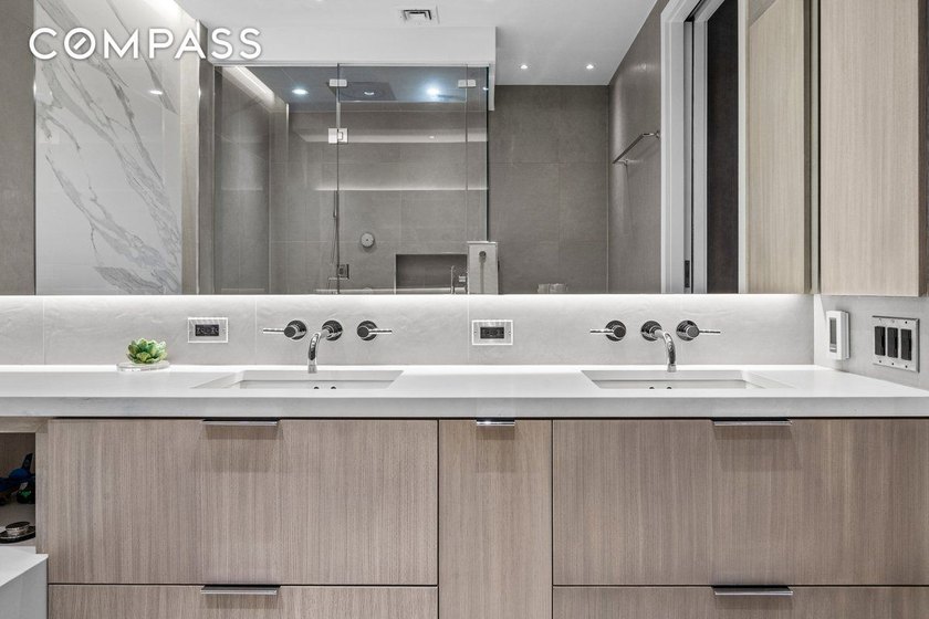 Welcome to this exceptional level of downtown living at 133 West - photo 12