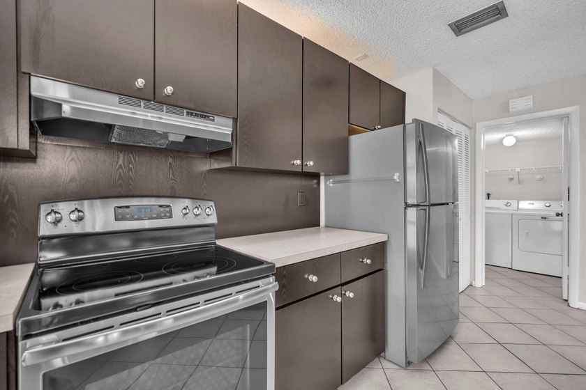 Spacious 2-story townhome in the Deer Pointe community of - photo 17