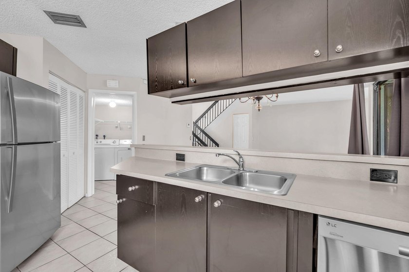 Spacious 2-story townhome in the Deer Pointe community of - photo 18