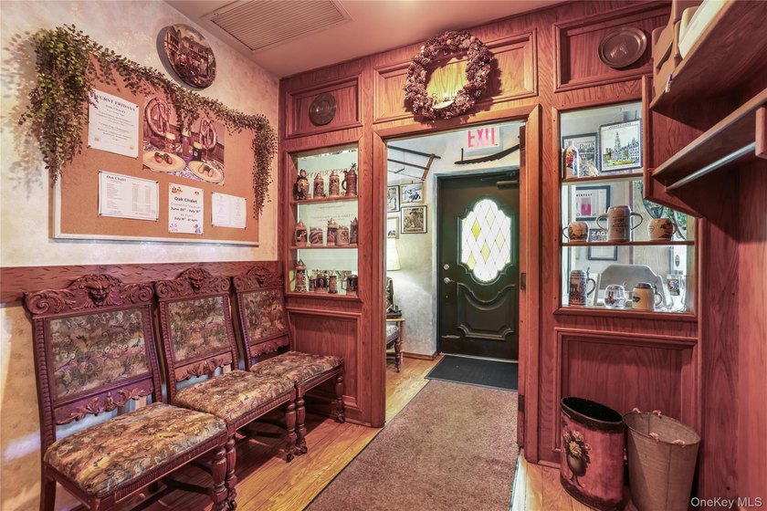 Nestled in the heart of Bellmore, New York, welcome to Oak - photo 20