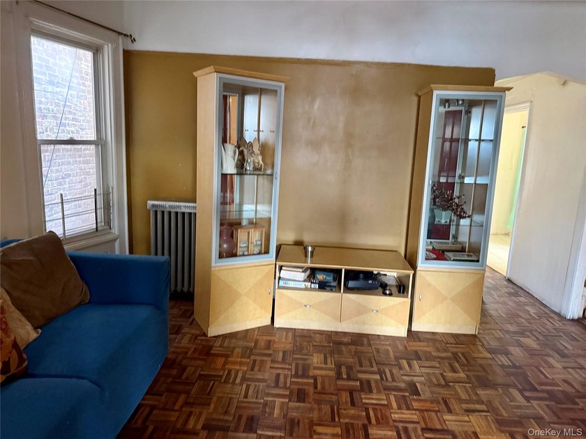 Your perfect opportunity to own a spacious, fully detached, 2 - photo 5