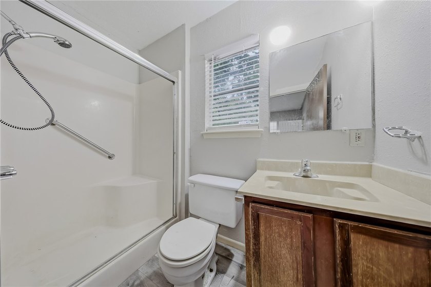 Investment opportunity alert-priced to move and ready for its - photo 11
