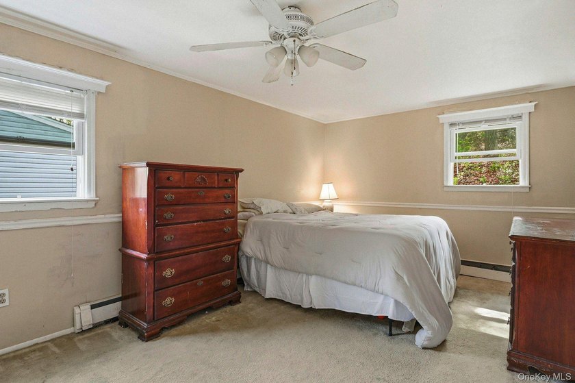 Welcome to this charming 4-bedroom, 2 full bath Mustapick - photo 17