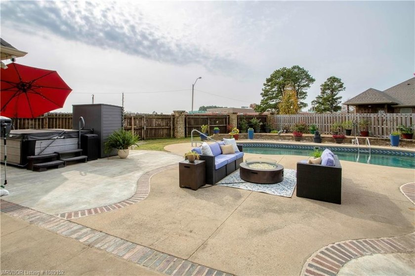 Located in the highly sought after Brighton Place subdivision - photo 32