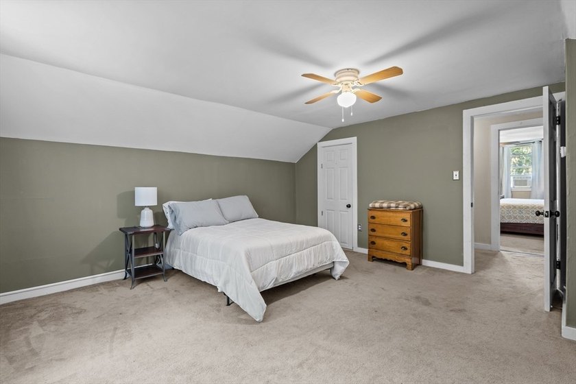 Welcome to this well-maintained 3-bedroom, 1-bath home offering - photo 27
