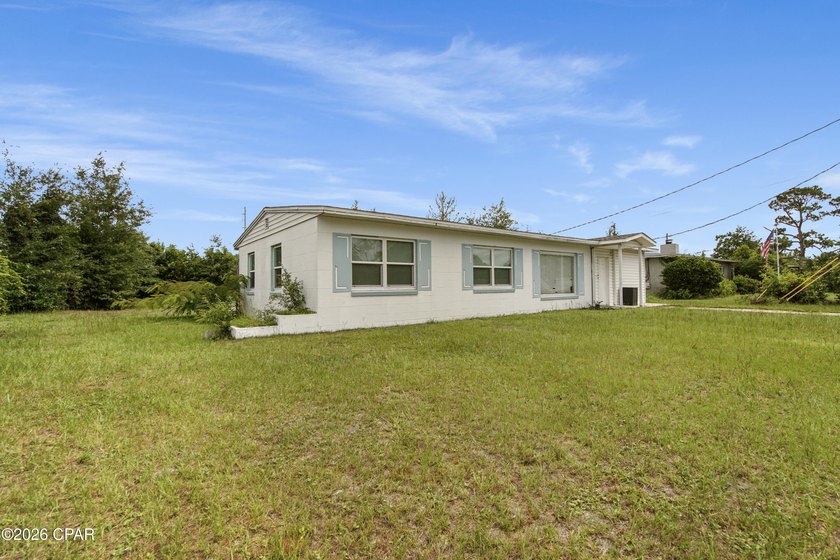 Charming, Move-In Ready Block Home in Central Panama City! - photo 3
