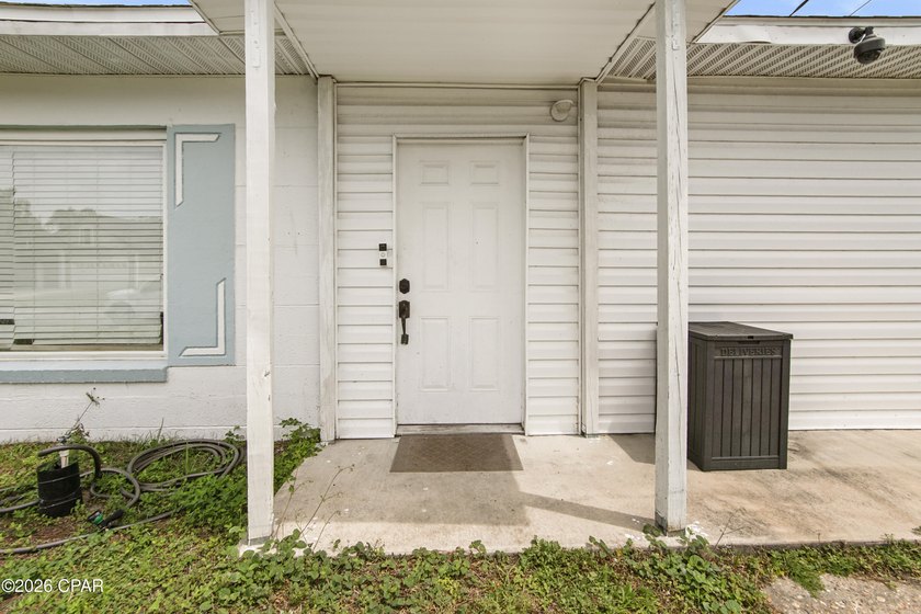 Charming, Move-In Ready Block Home in Central Panama City! - photo 4