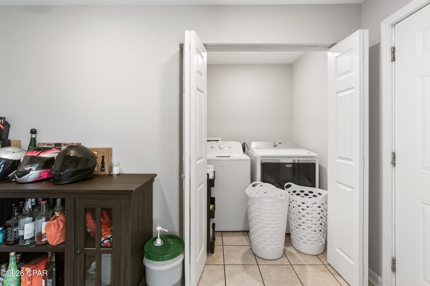 Charming, Move-In Ready Block Home in Central Panama City! - photo 7
