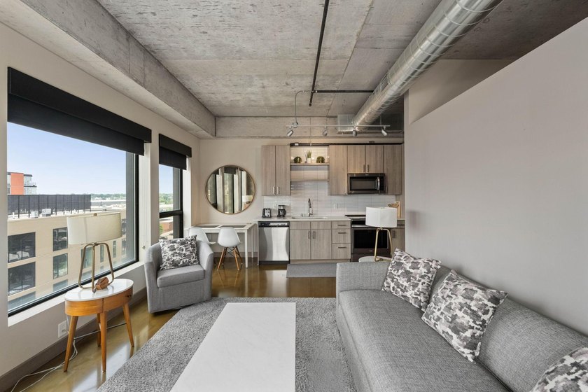 Welcome to Sable, one of the newest condo buildings in North - photo 8