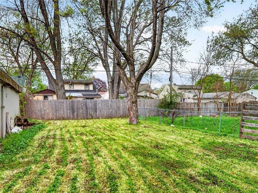 Welcome home to 45 Ridgecrest Avenue! This cozy cape cod boasts - photo 30